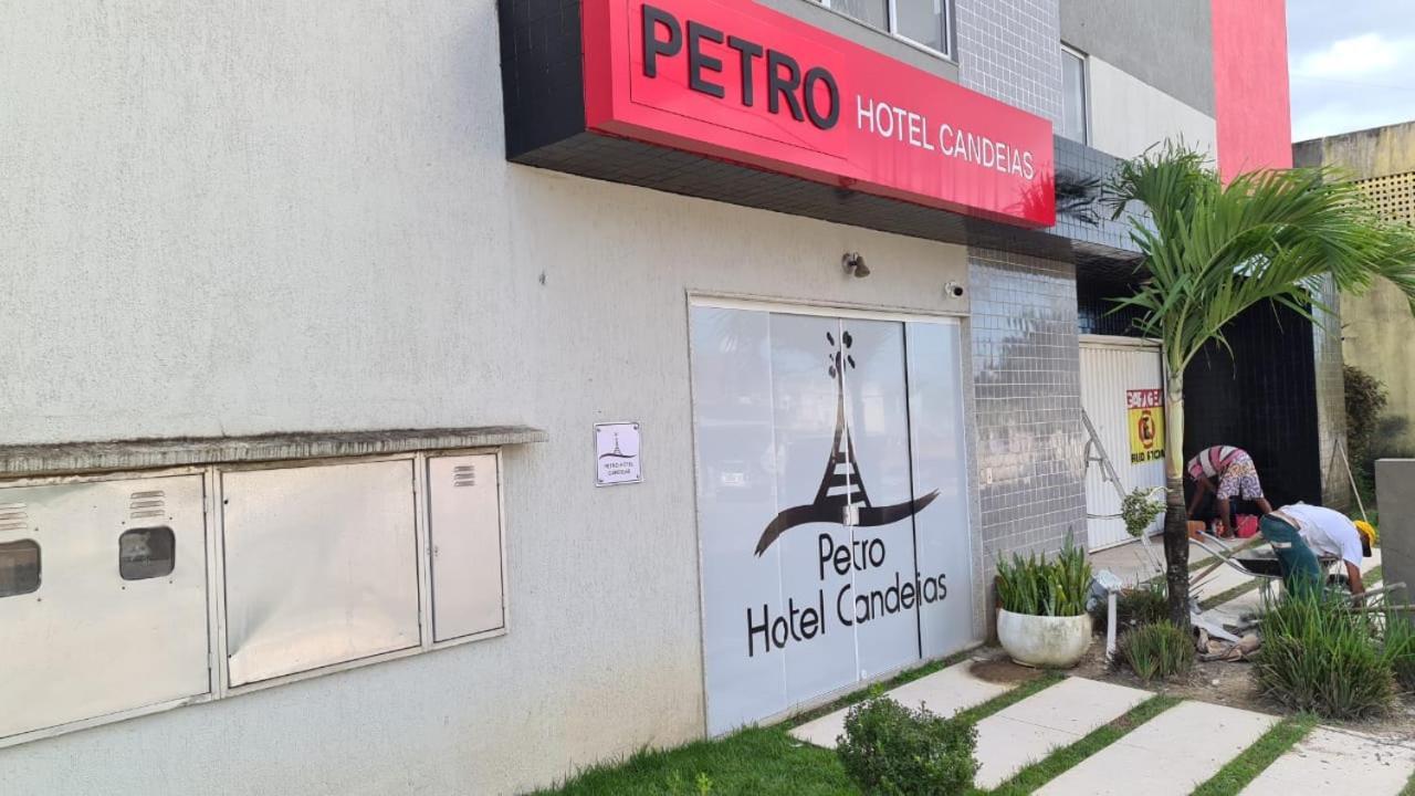 Petro Hotel Candeias Candeias  エクステリア 写真